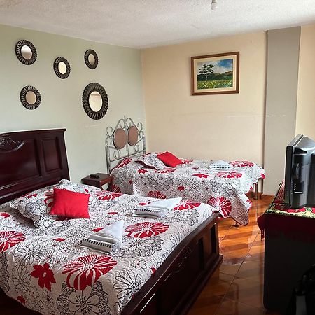 Hostal Jora Continental Котакачи Экстерьер фото